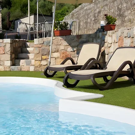 Luxury Apartment Val Di Monte Malcesine Exterior photo